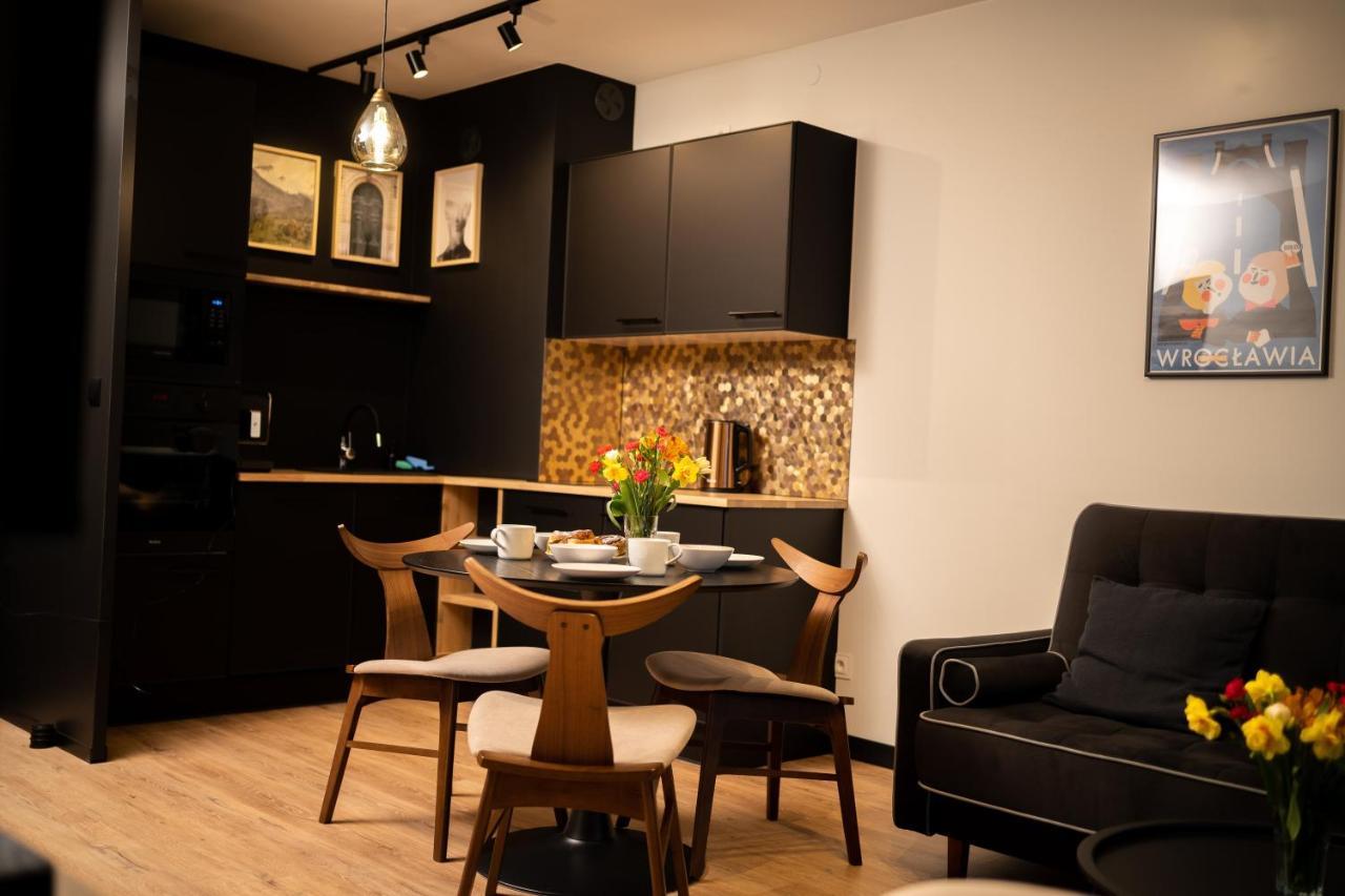 Apartament No1 Wyszynskiego Wroclaw Luaran gambar